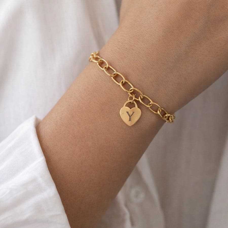 Armband met hartje en initiaal